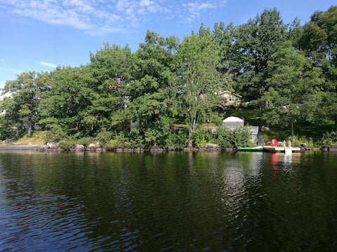 Katrine Spacious Cottage with Waterfront