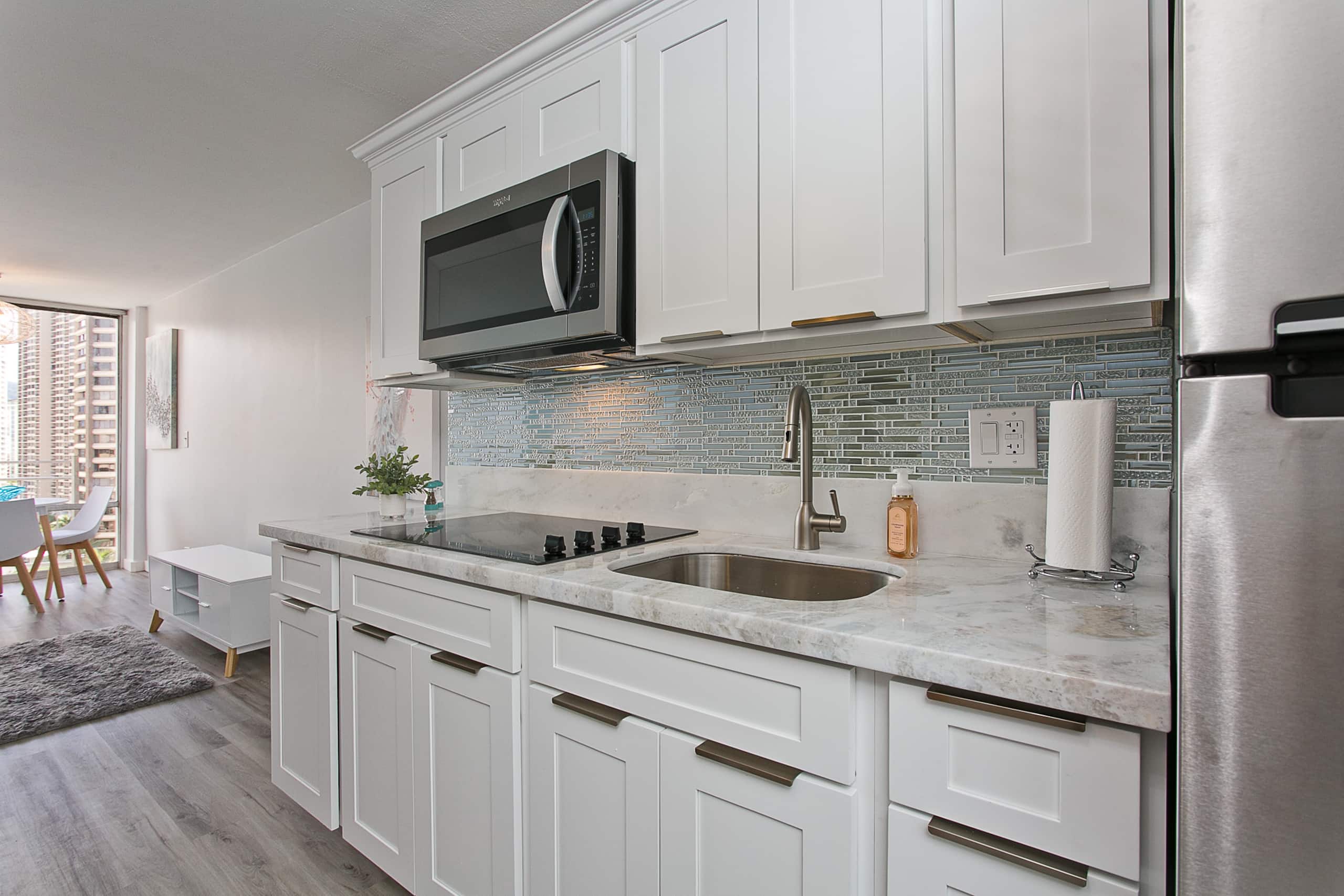 Waikiki Marina Condo - Image 3