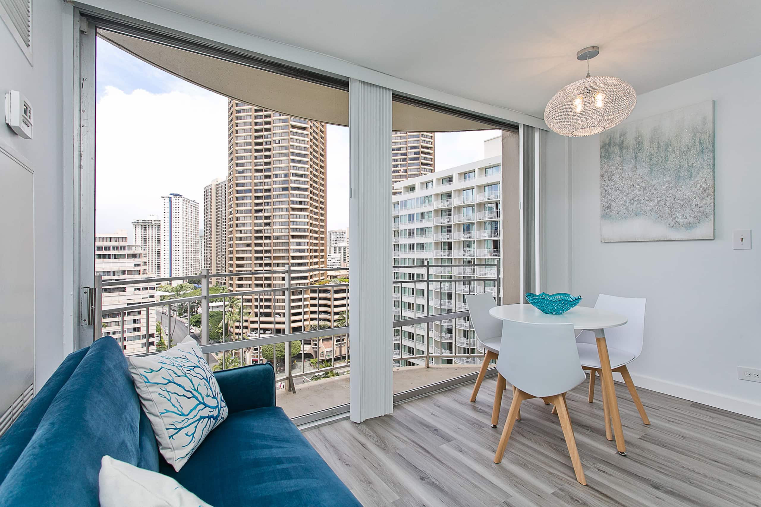 Waikiki Marina Condo - Image 15