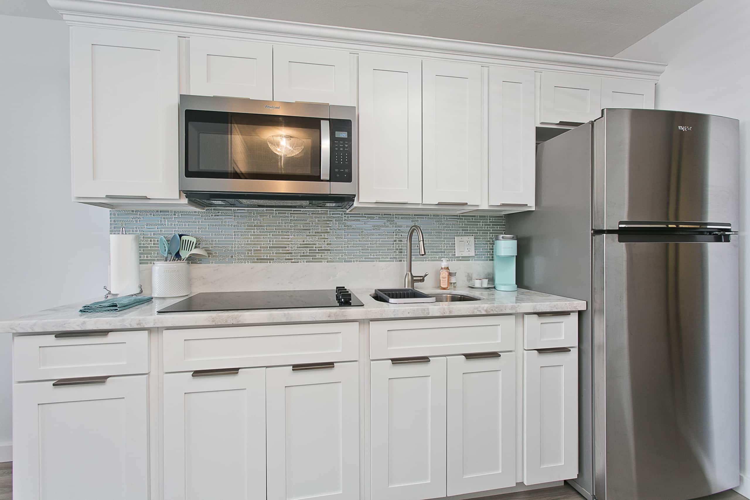 Waikiki Marina Condo - Image 4