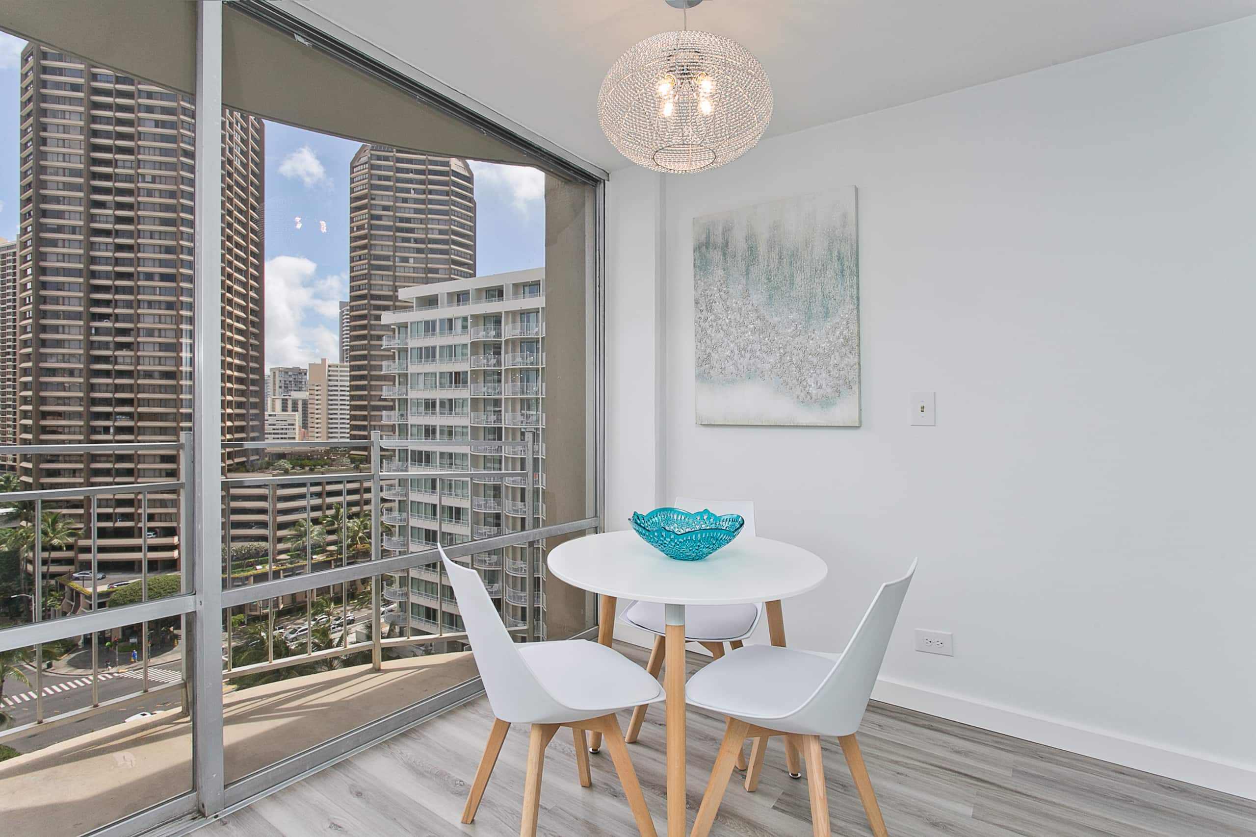 Waikiki Marina Condo - Image 5