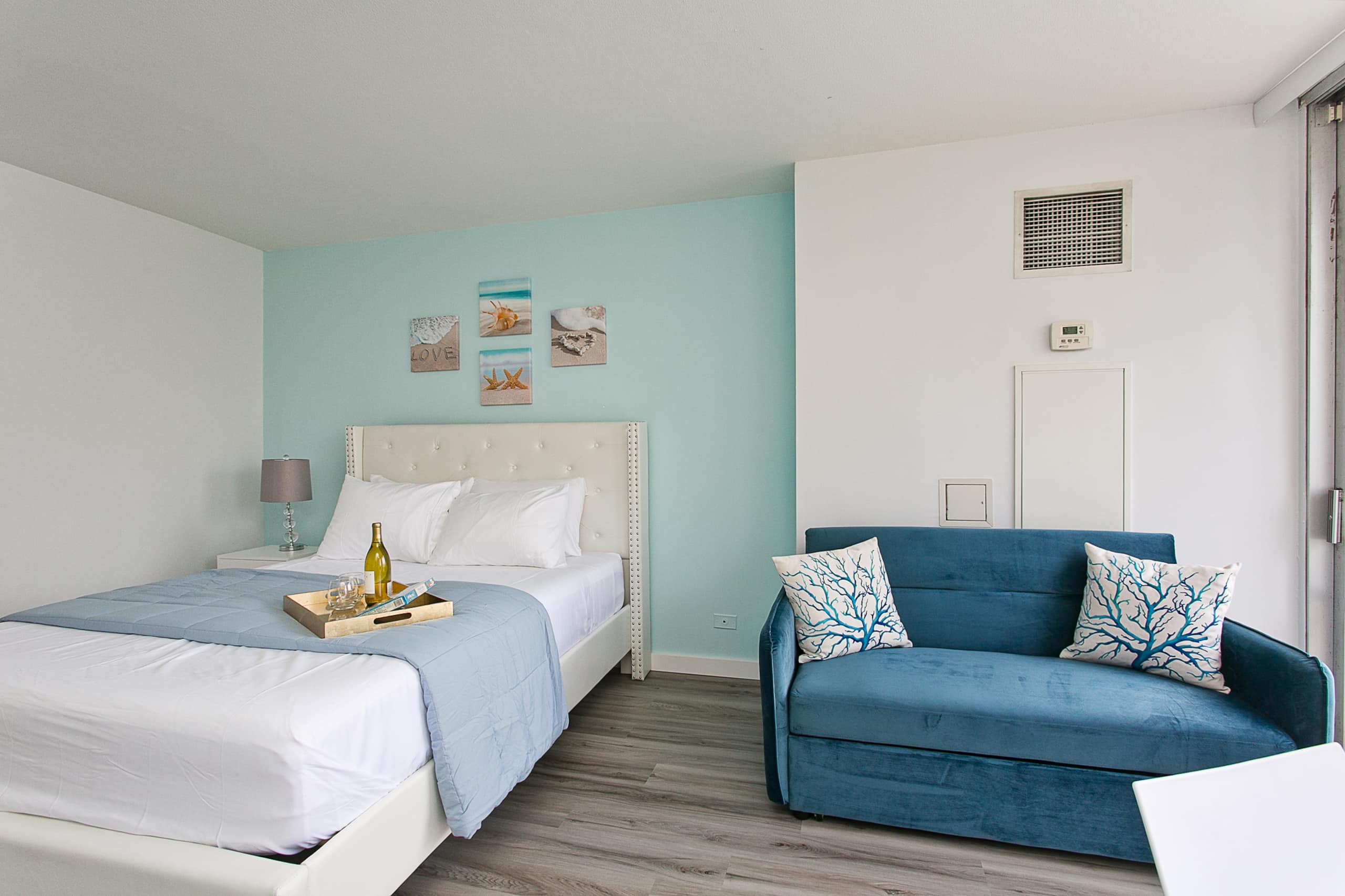 Waikiki Marina Condo - Image 10