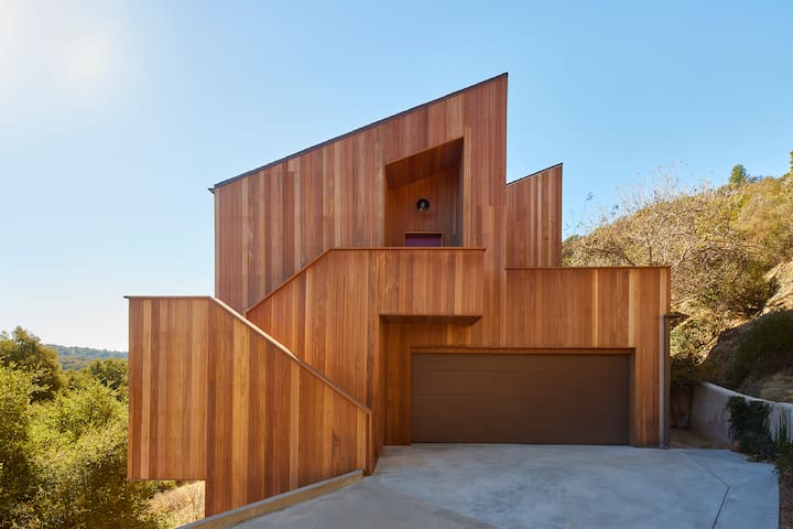 Modern tree house in the heart of Topanga canyon gallery image 2