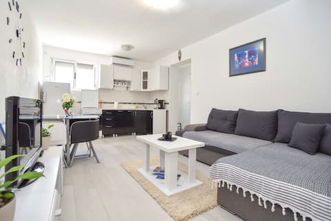 Successful Airbnb property: Ban Apartment in Podlastva (Poljice)
