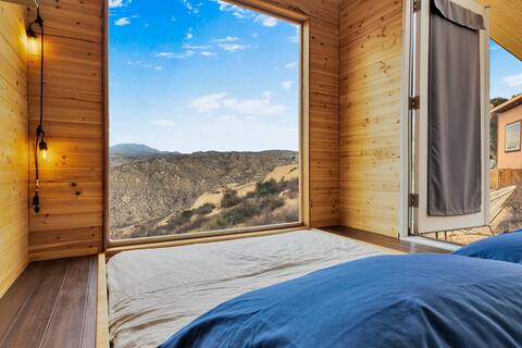 Off-grid Desert Retreat: Casa Rosada