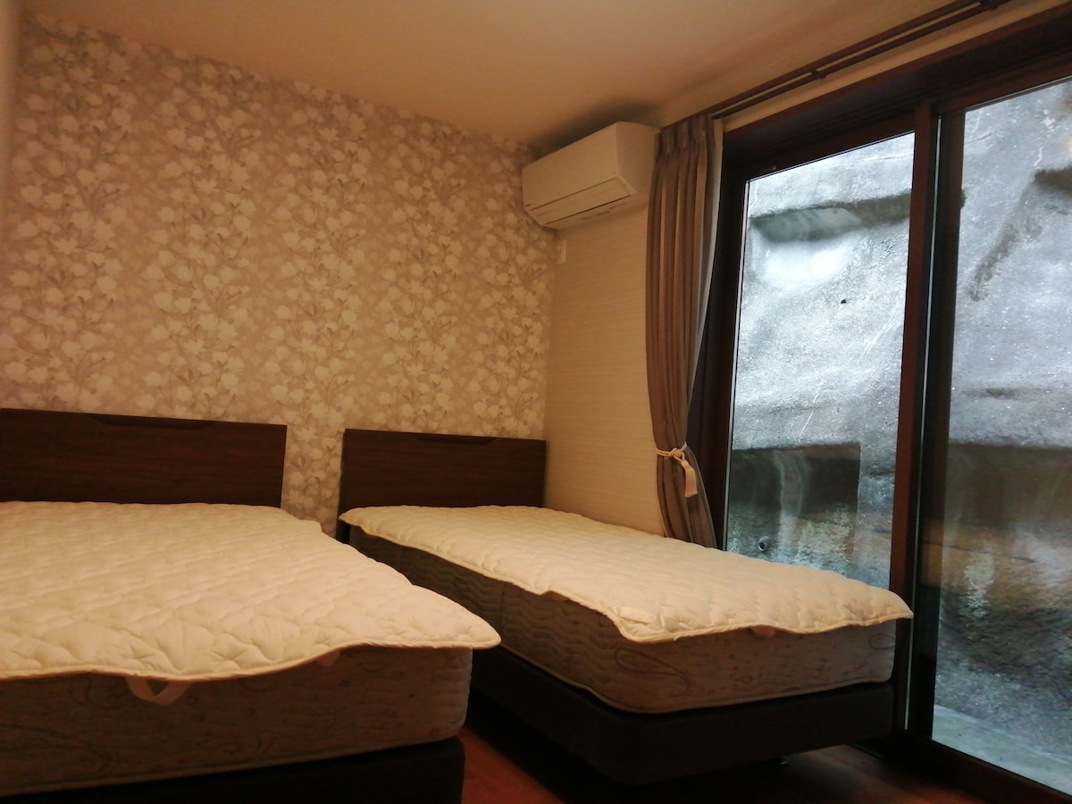 Izba 2 v západnom štýle