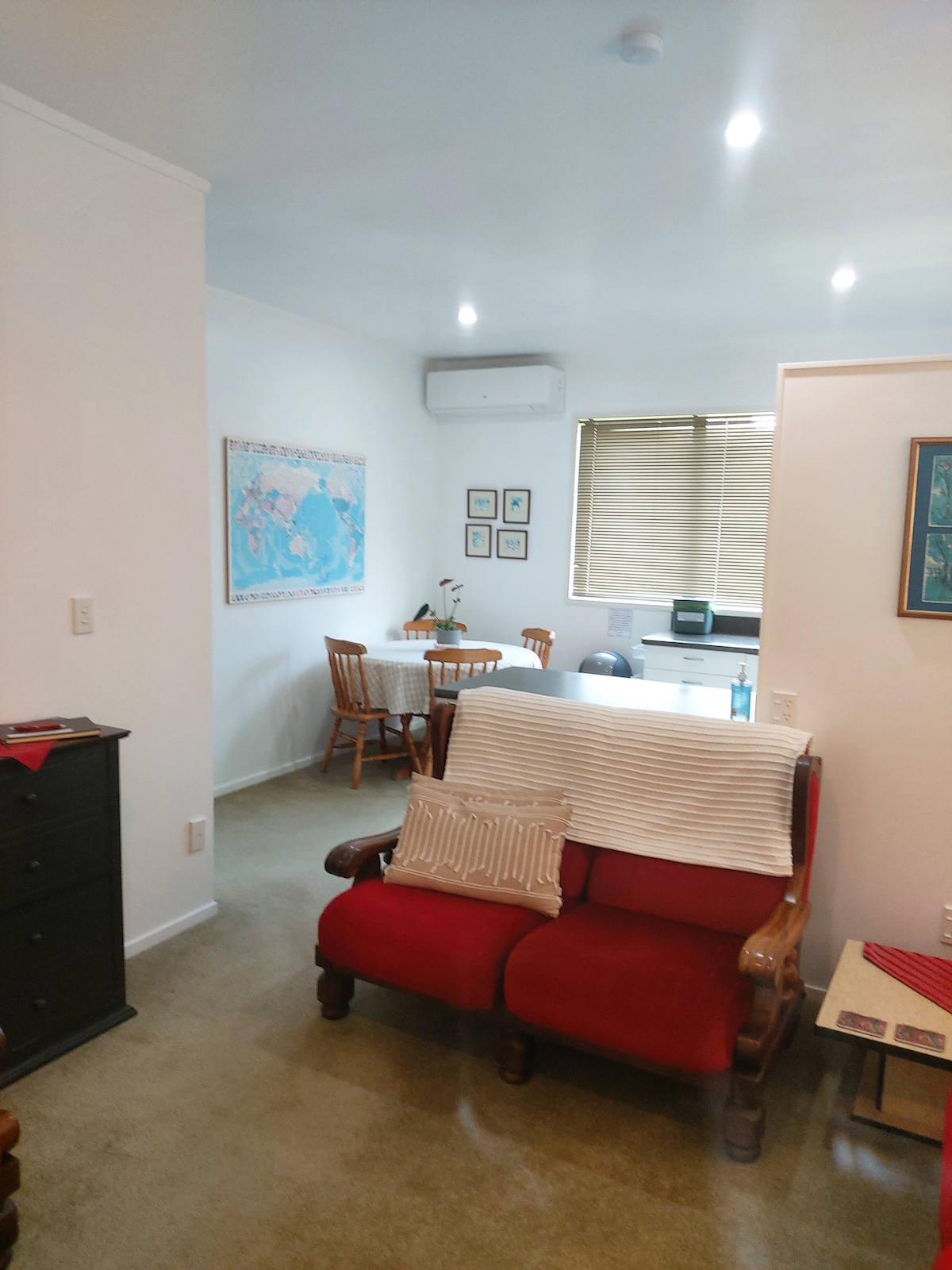 טרקלין בפינת האוכל