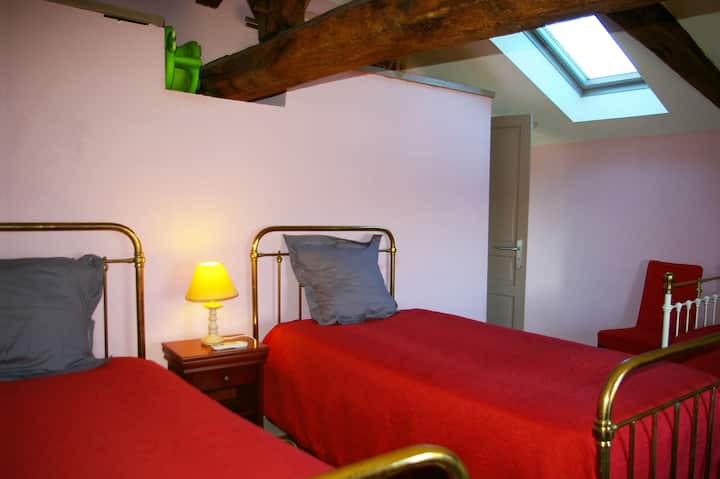 爱丽丝的第二卧套房