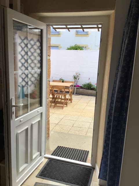 Popular Airbnb listing: Fisherman’s house next to the beach. in Perros Guirec