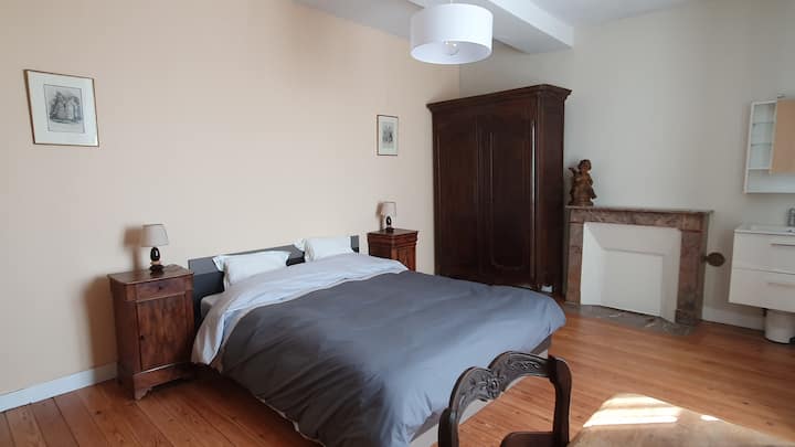 غرفة النوم 2