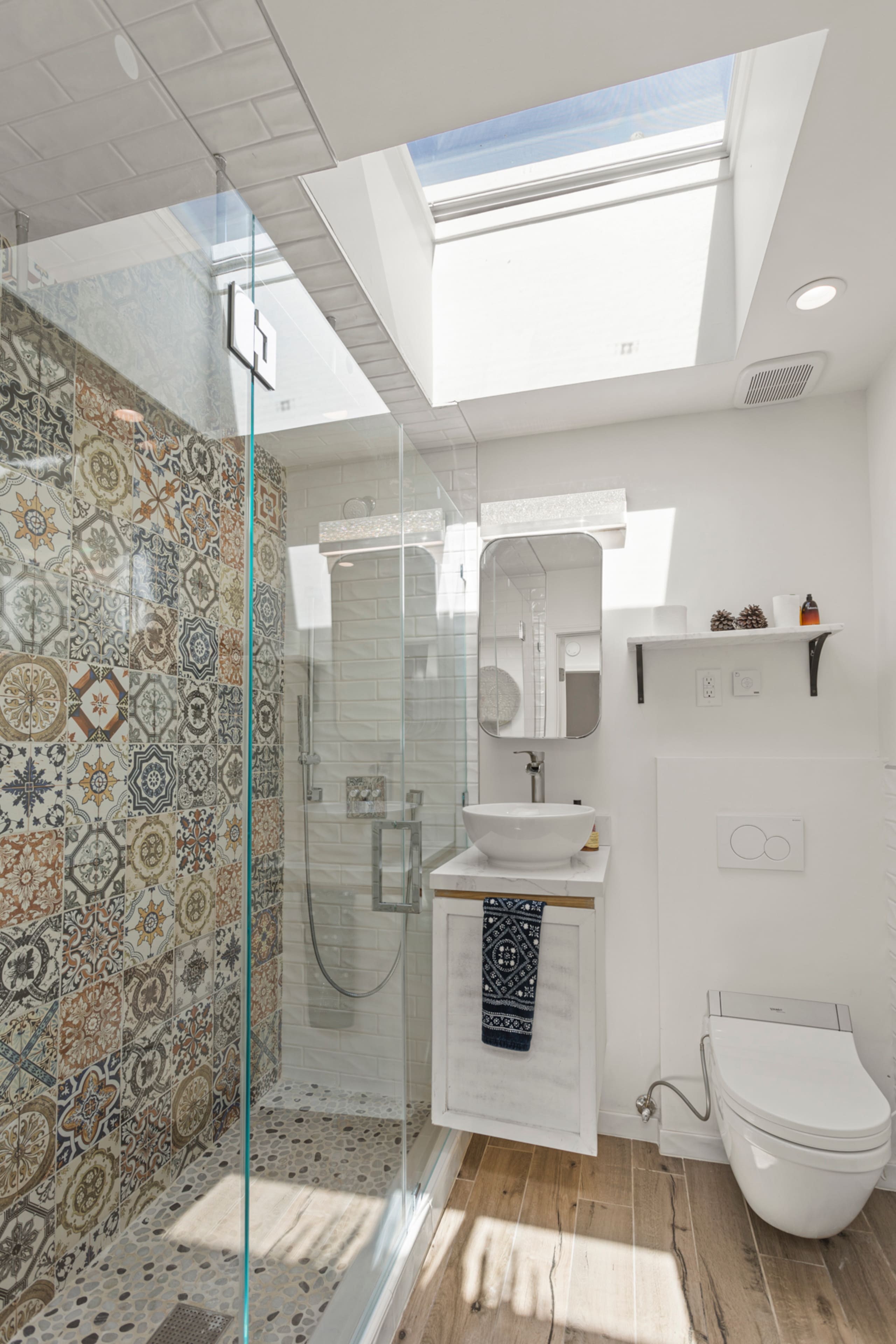 Home in San Francisco · ★4.88 · 2 bedrooms · 2 beds · 2 baths - Image 37