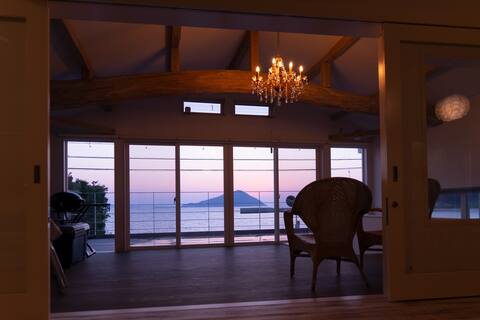"Sea and Sunset Turquoise Serenity" Enjoy a luxurious time with the touching blue sea and sunset in 