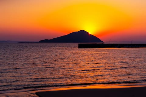 "Ocean and Sunset Turquoise Serenity" Enjoy a luxurious time with the impressive blue ocean and suns