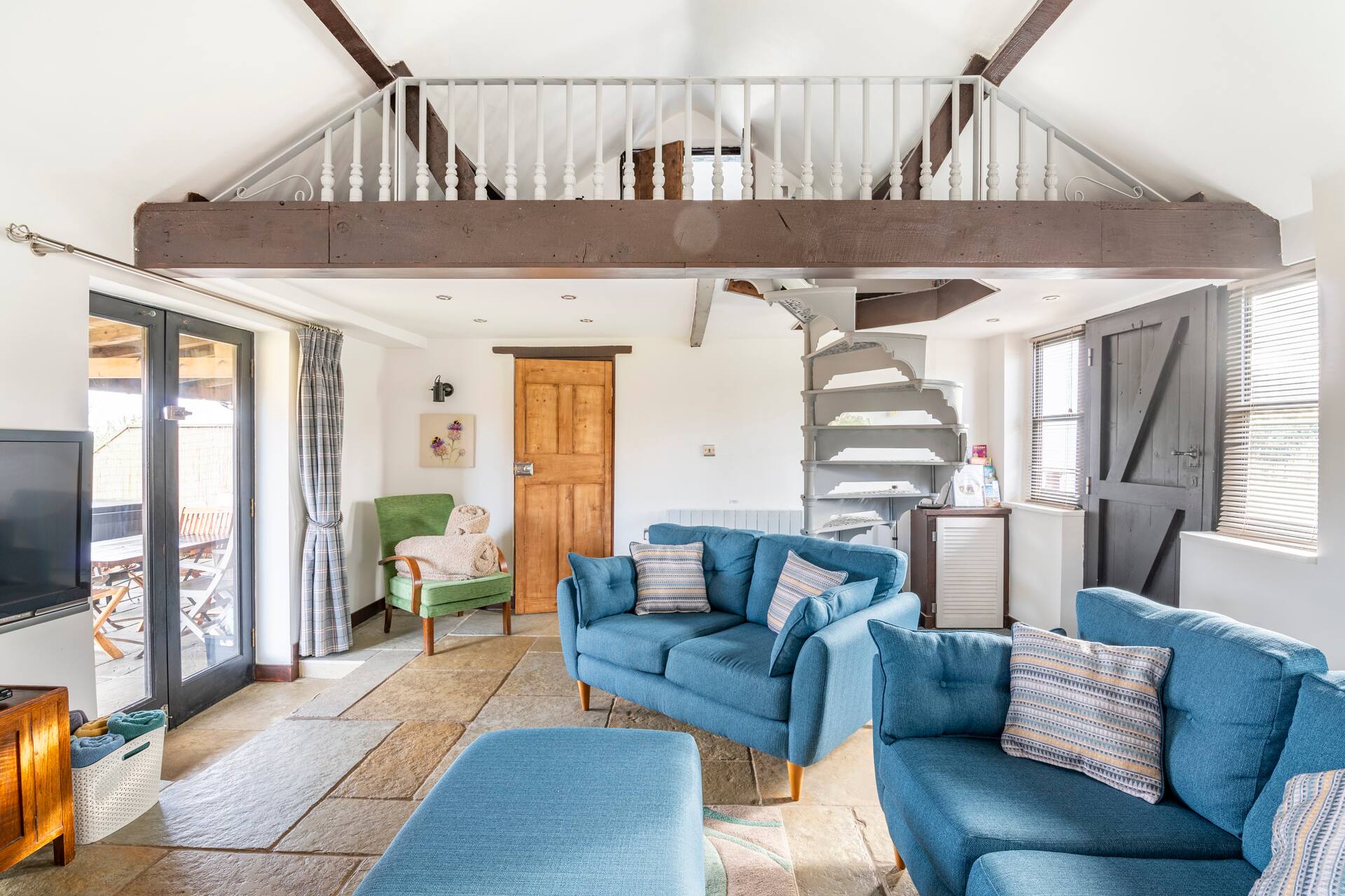 Bonneys Barn Retreat - Luxury homely getaway — photo 2