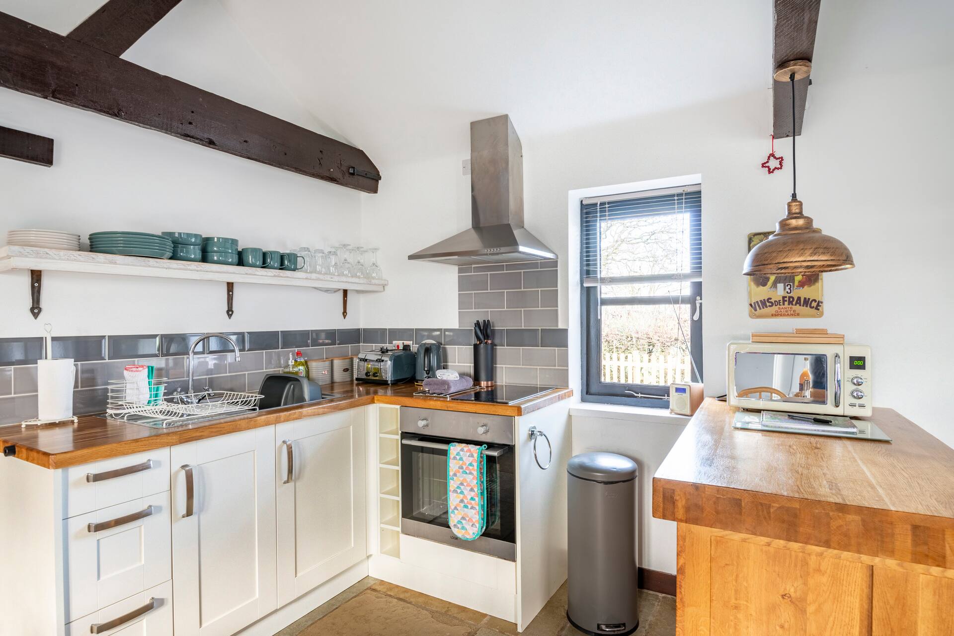 Bonneys Barn Retreat - Luxury homely getaway — photo 4