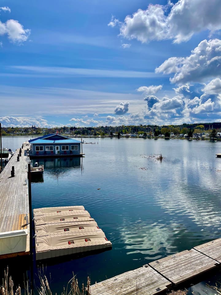 Vacation Rentals & Homes Ontario, Canada Airbnb