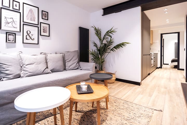 Amazing 2BD 2BTH by Madrid4You Apartments