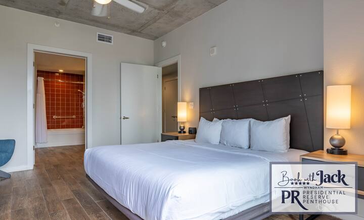 Primarna spavaća soba s kupaonicom i velikim balkonom