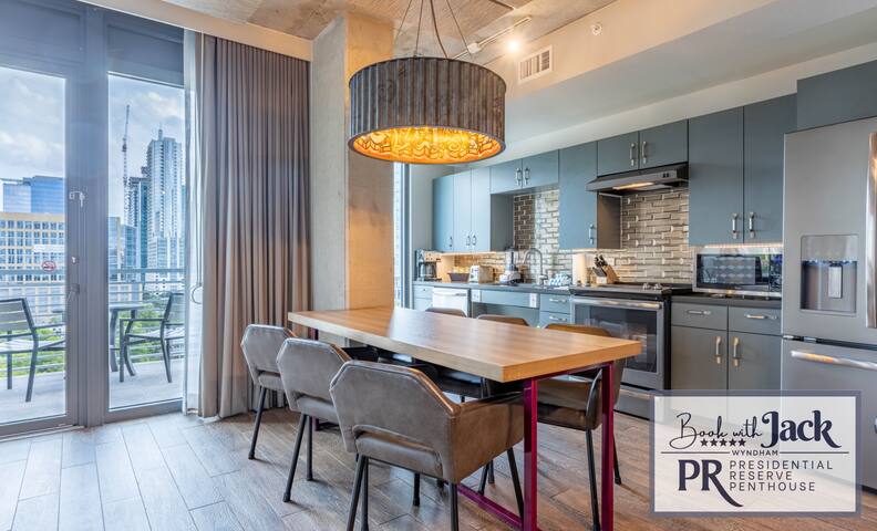 Awesome Austin Views 2 bdrm Presidential Penthouse gallery image 5