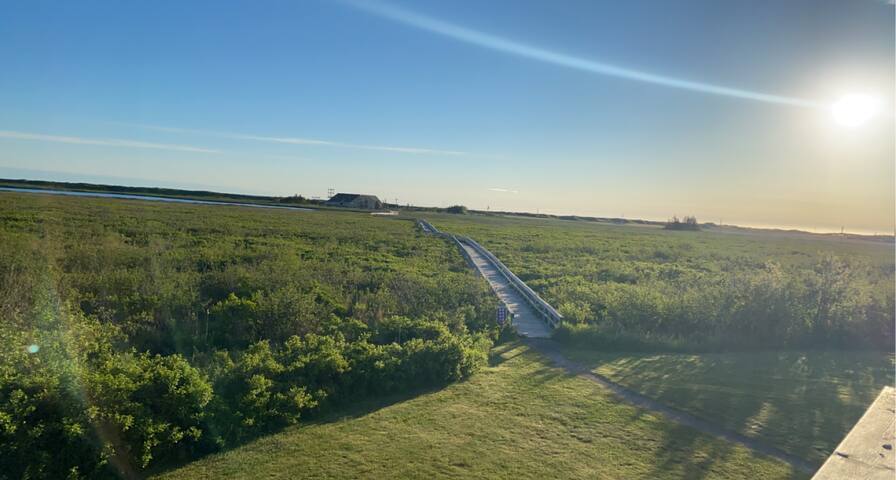 Warm Cottage Getaway | Near the Beach, ♛Queen Beds