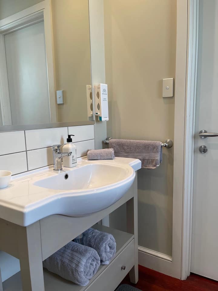 10 Best Airbnb Vacation Rentals In Russell, New Zealand Updated 2024