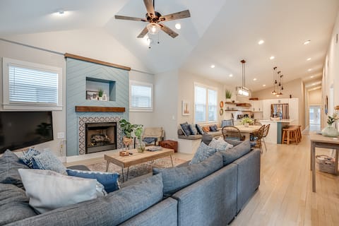 Popular Airbnb listing: The Pearl Cottage House by the Riverwalk, HGTV! in Tobin Hill