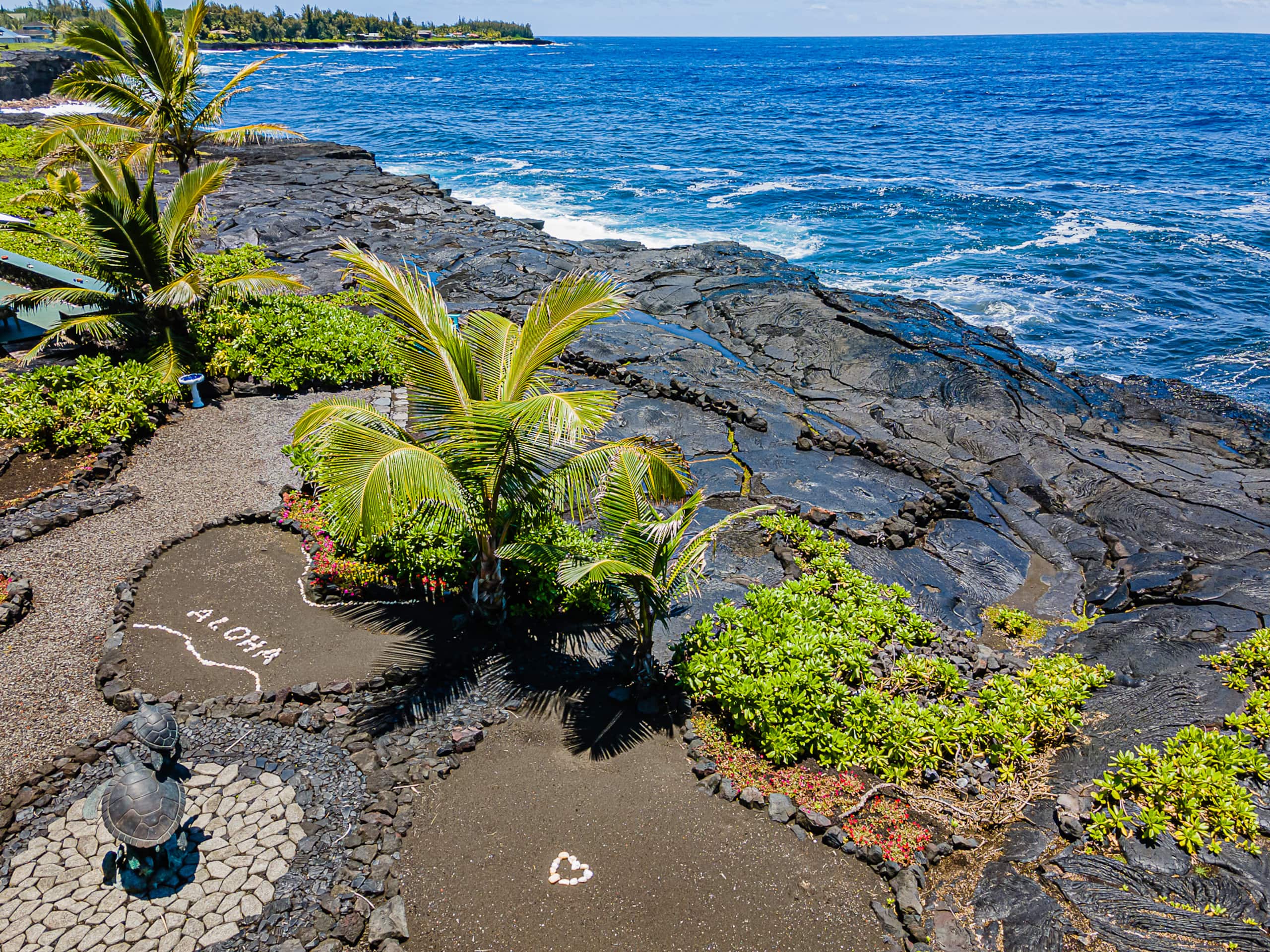 Home in Keaau · ★4.95 · 2 bedrooms · 3 beds · 1 bath - Image 37