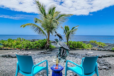 Absolute Oceanfront Paradise with Hot Tub and A/C!
