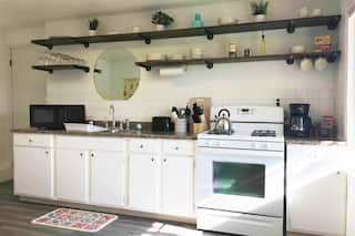Clean, Spacious, Convenient, Comfortable, Historic, photo 3 of 17