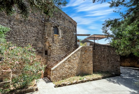 Country house on a private estate with a swimming pool