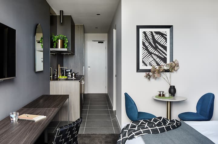Lakeview Studio Apartment With Balcony - Caroline Springs