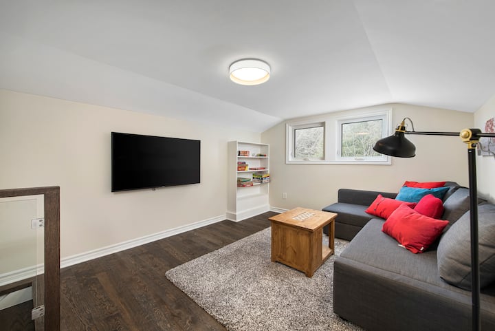 Koshlong Lake Holiday Als Homes Highlands East Canada Airbnb Koshlong Lake Holiday Als Homes, London Ontario Basement Apartment Bylaws