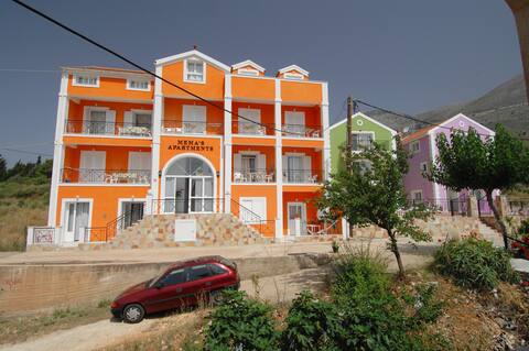 Mema's apartment ΗESTIA
