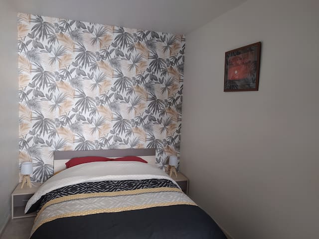 Entire home with 2 bedrooms in Saint Gilles Croix De Vie - Appartement à 30 m de la plage