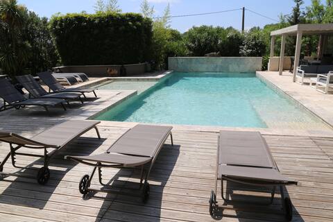 La Bastide aux Platanes 
Family home