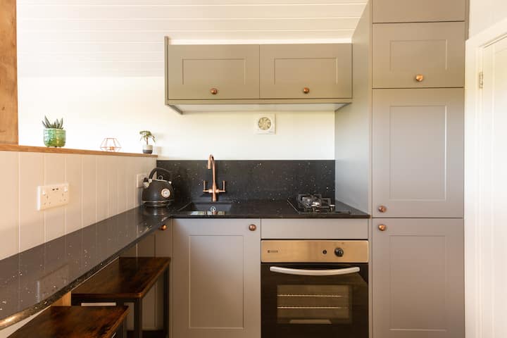 Central Location In Beautiful Bude! - Bude