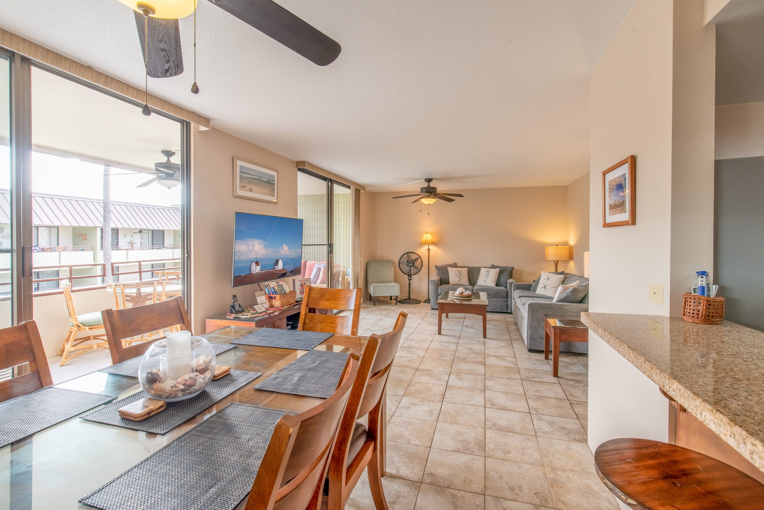 Condo in Kailua-Kona · ★4.83 · 2 bedrooms · 3 beds · 2 private baths - Image 4