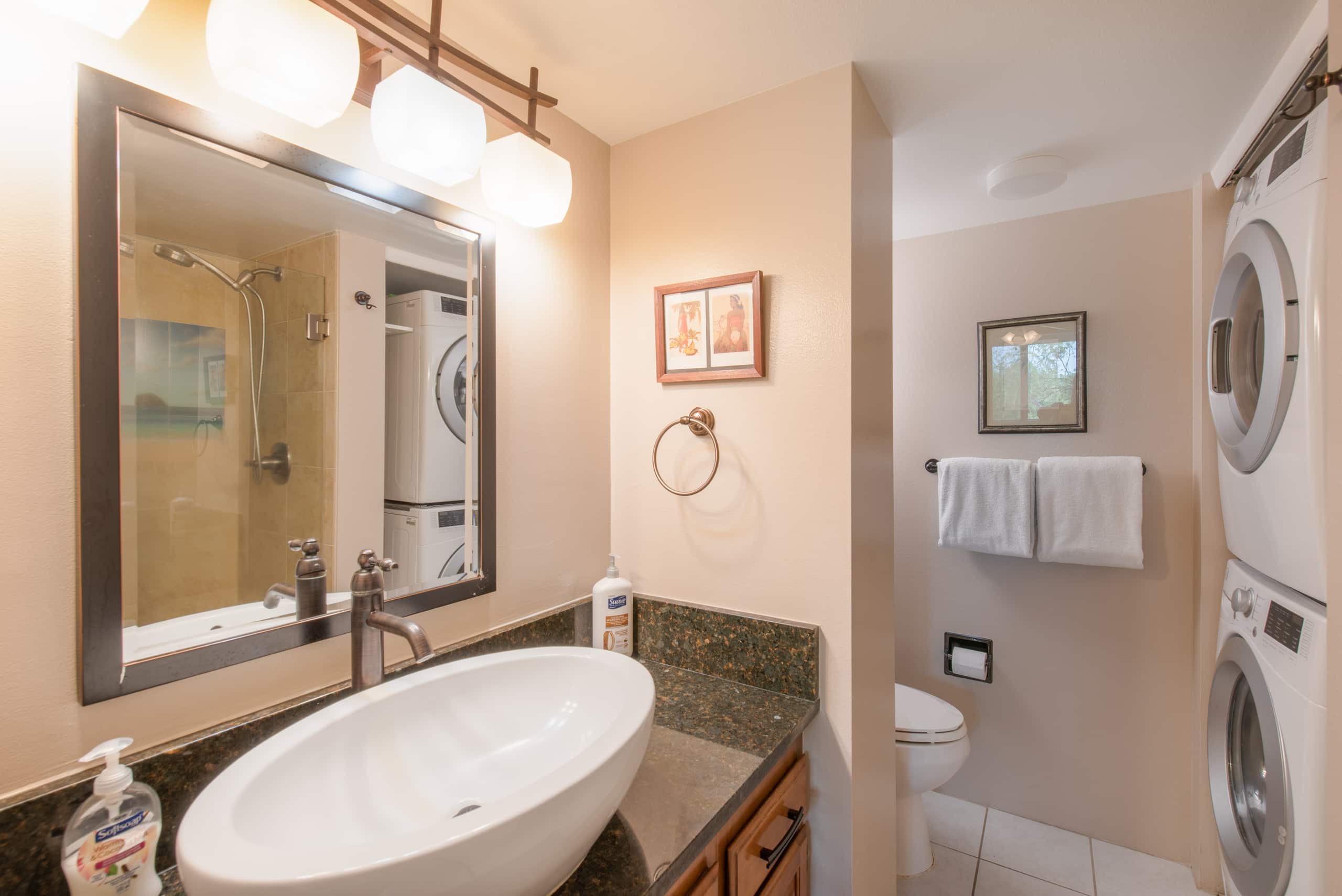 Condo in Kailua-Kona · ★4.83 · 2 bedrooms · 3 beds · 2 private baths - Image 8