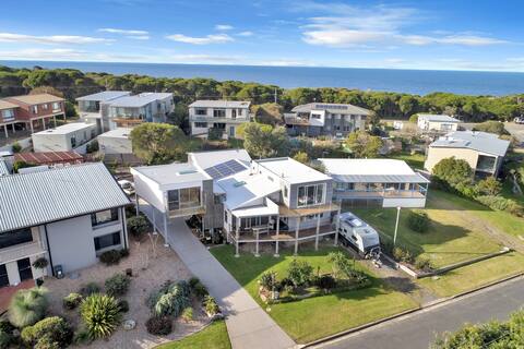 Studio on Tasman - Stunning Ocean Views