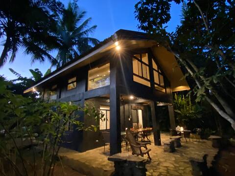 Alitaptap Cottage