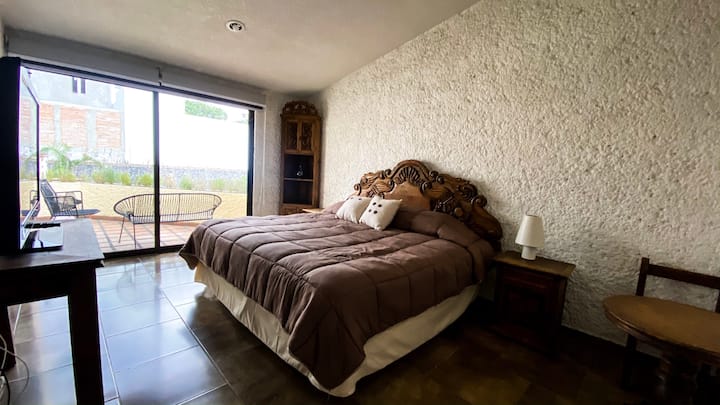 Основна спалня