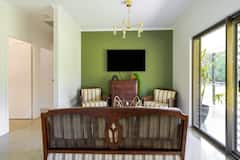 Bali-Ahn.Acreage+3-mins+to+town.Aircon.WiFi.Pool