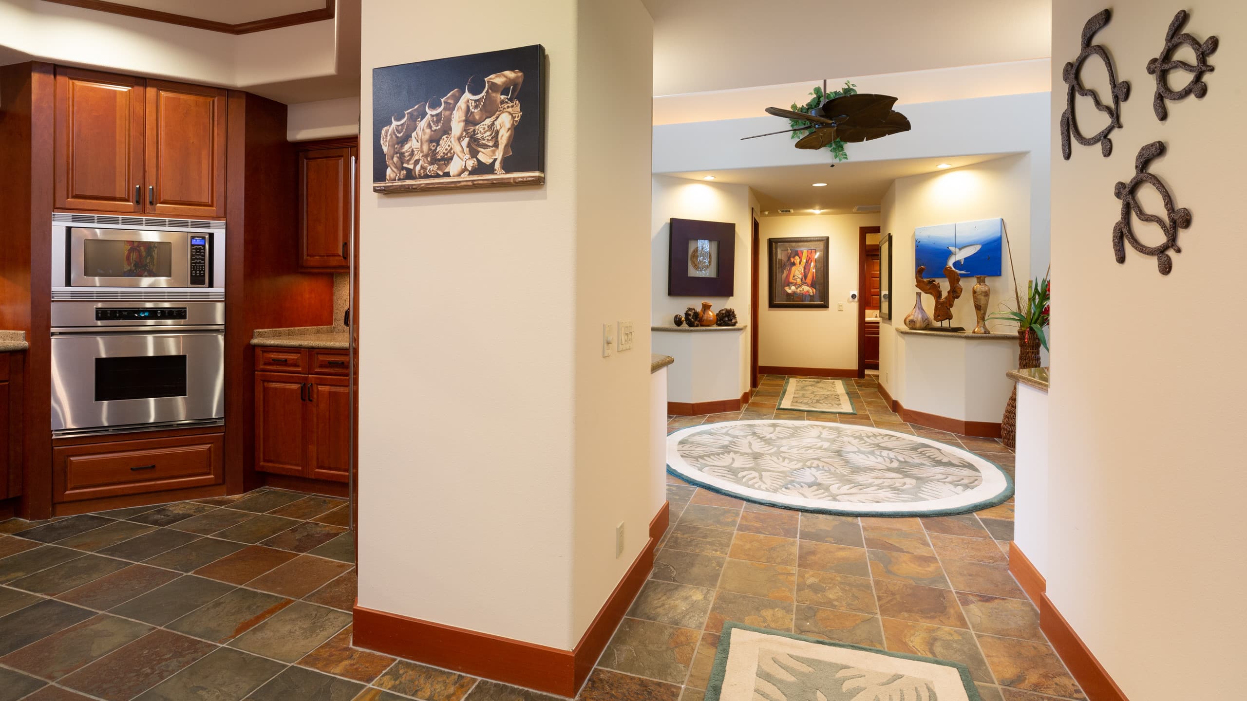 Home in Waimea · ★4.95 · 3 bedrooms · 5 beds · 3.5 baths - Image 11
