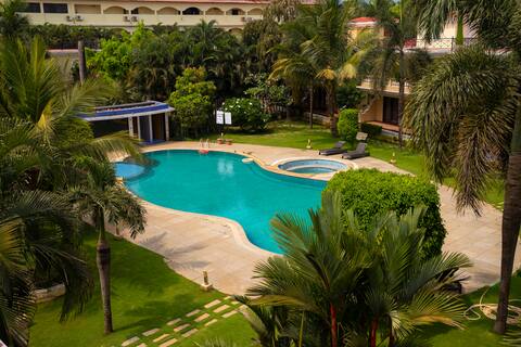 Daffodils Pool-View Shreem Homes (3 Bhk Row Villa)