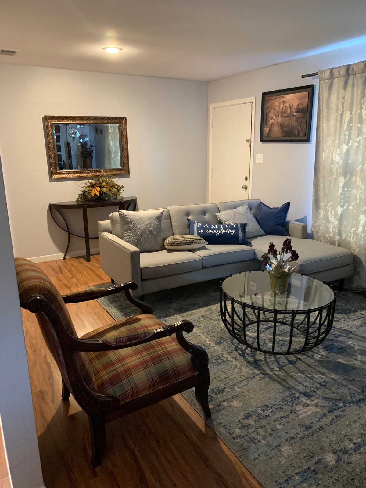 Successful Airbnb property: Fresh South Central Home: Heated Pool & Patio in Galindo