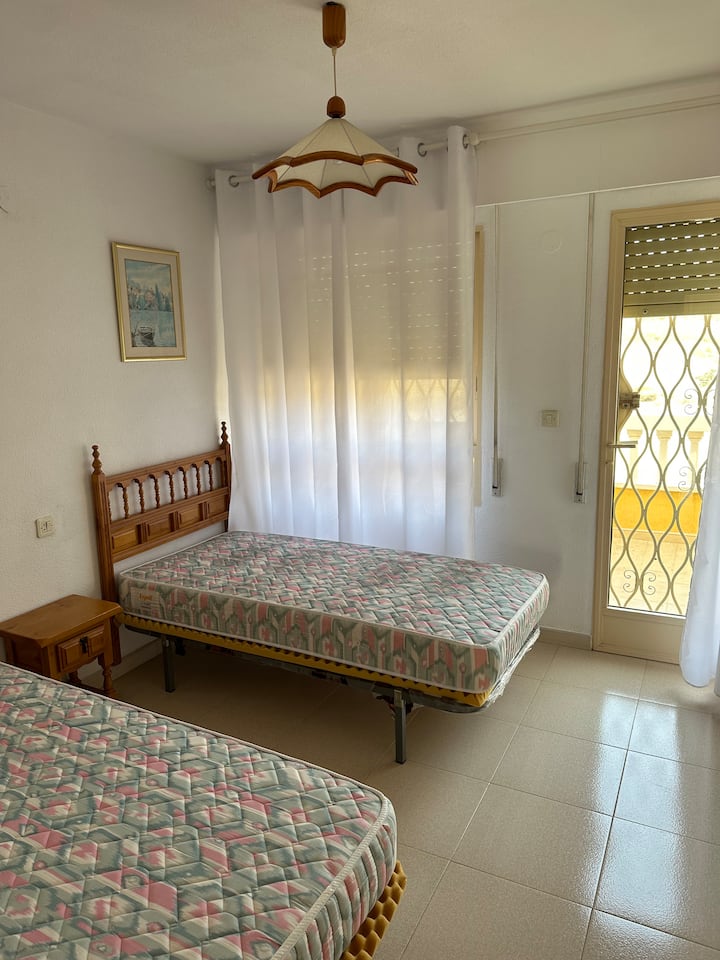 Dhomë gjumi 2