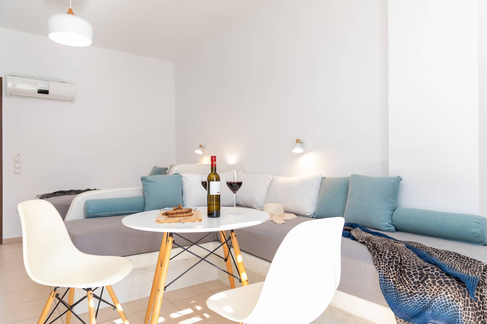 Depis place and apartments