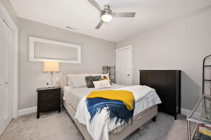 Chumba cha kulala cha King (Sehemu ya 1)