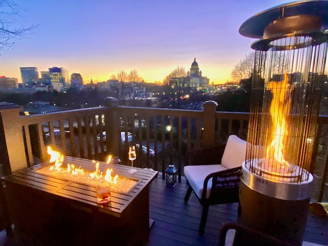 Benefit Street home minutes from Brown and RISD gallery image 3