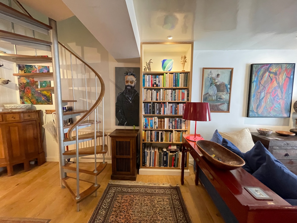Top performing Airbnb: Fabulous duplex mews home by Paddington Station. in City Of Westminster